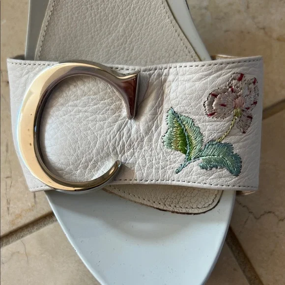 Dior Women's Cream Floral Slide Sandals - Picture 2 of 8